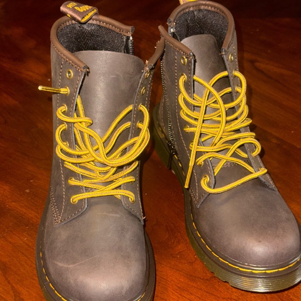 Dr Martens wildhorse lamper kids shoe